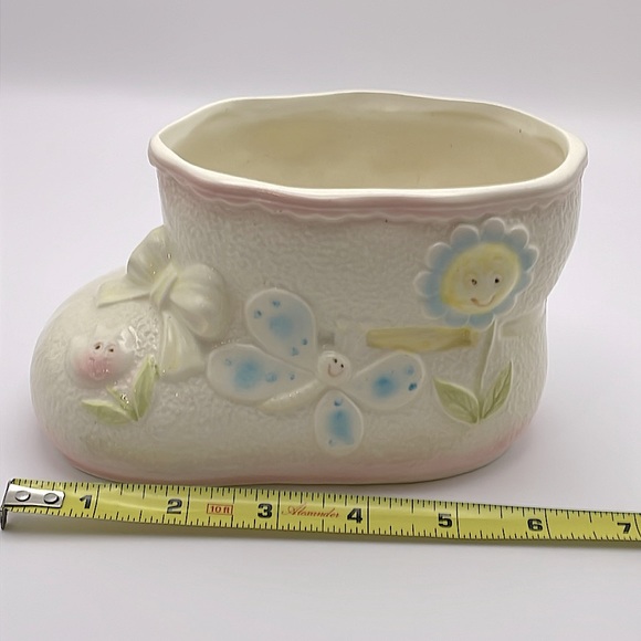 Vintage, Japan, ceramic baby shoe planter,  anthropomorphic flowers/butterfly:)) - Picture 11 of 13